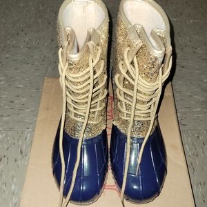 Sugar Skylar 2 Women's Duckboot Winter Boots Size 8. Gold, Glitter, Navy Blue